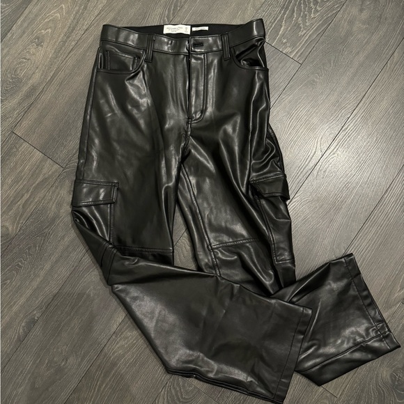 Abercrombie Finch, 90s relax high-rise leather pants - Picture 6 of 9